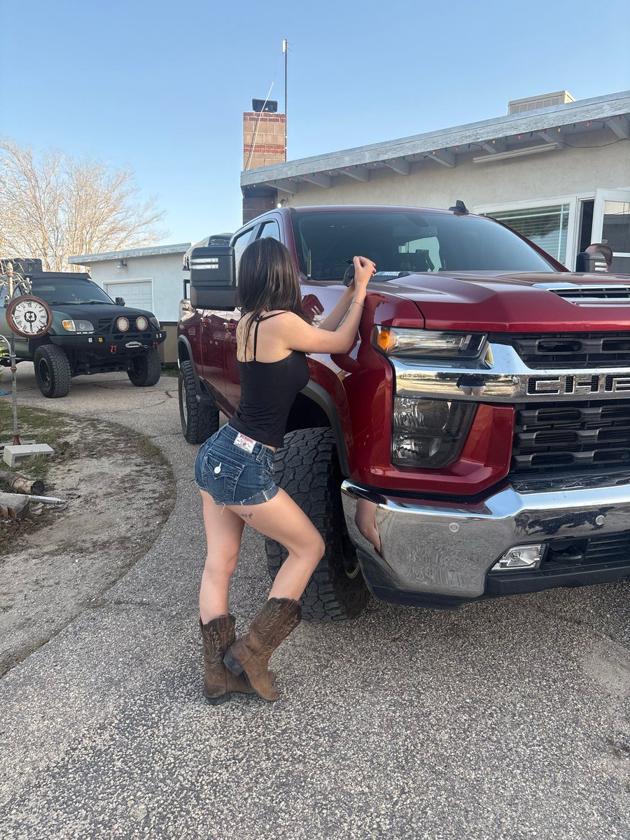 Hailey tweet media