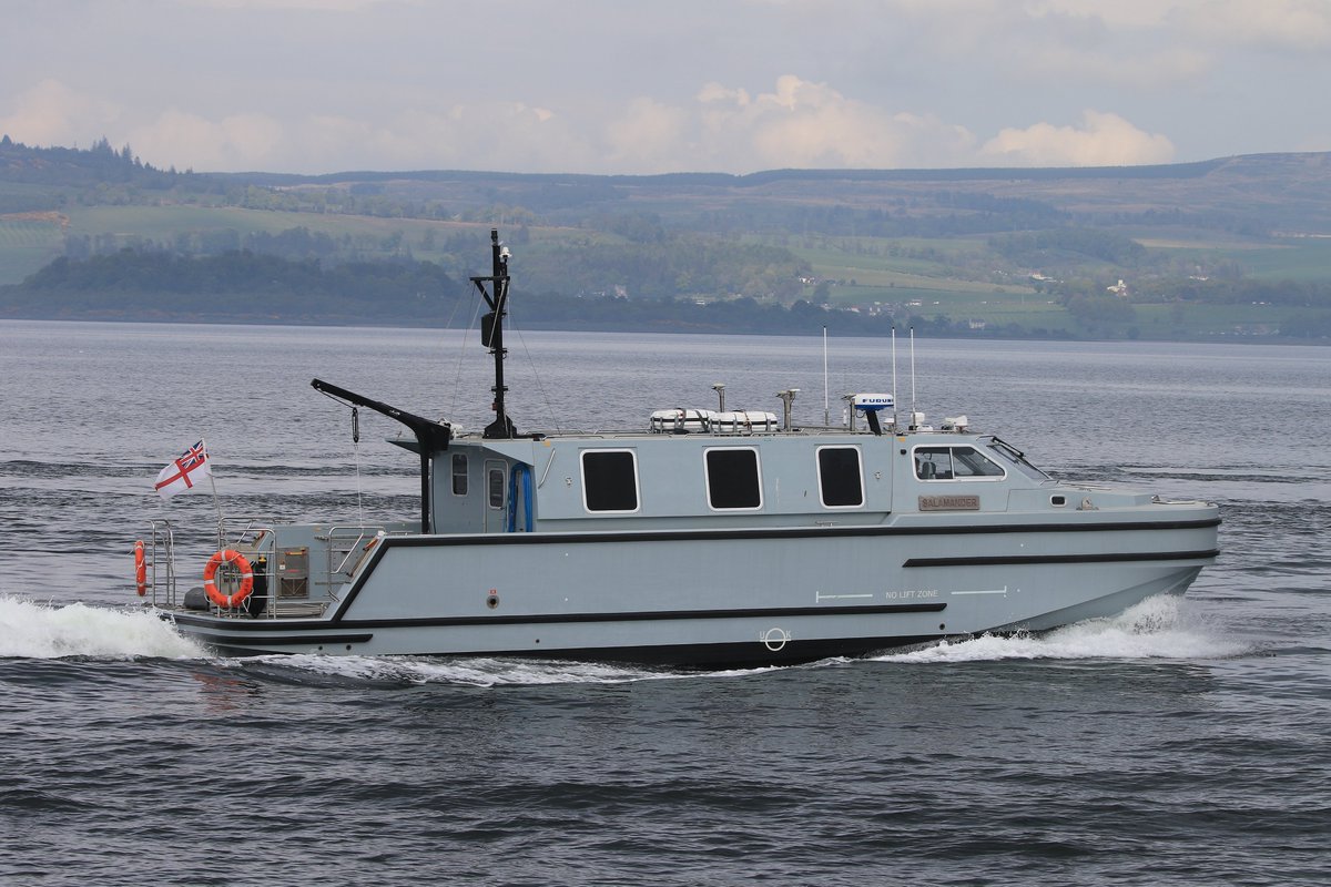 ScotlandDX's tweet image. SMB Salamander arriving James Watt Dock Marina Greenock today #RoyalNavy #Navy #shipping