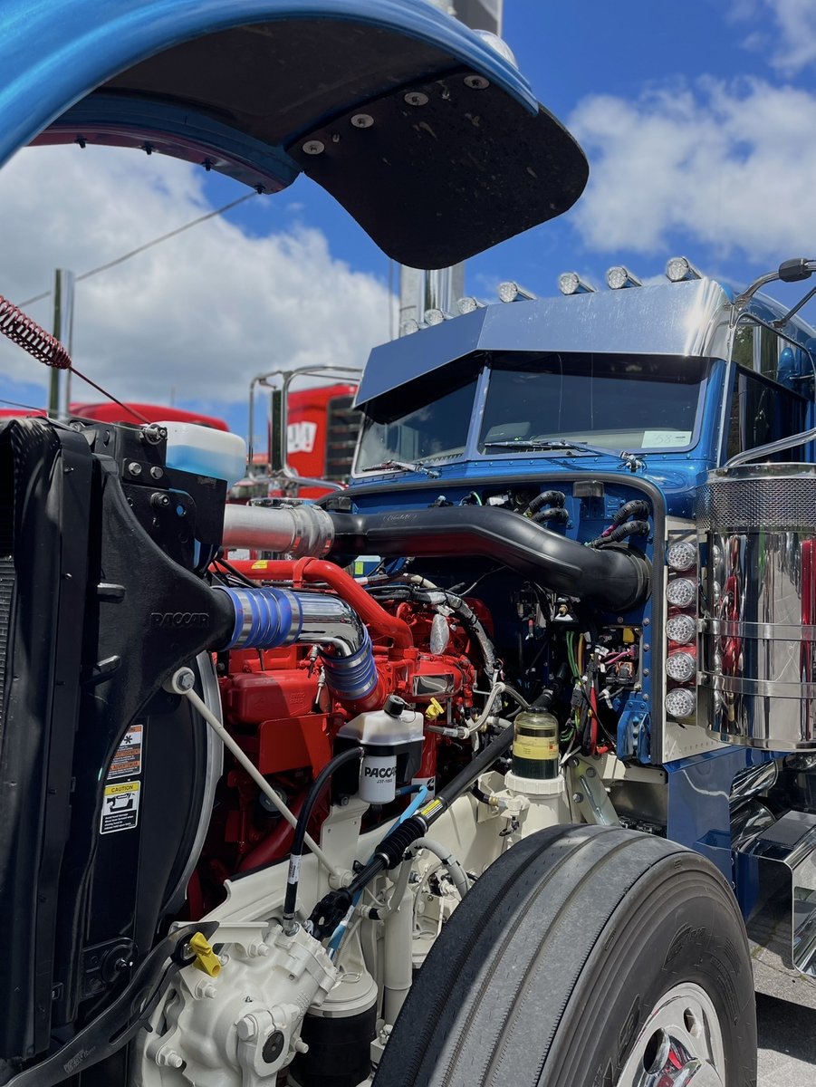 ItsBristolBaby's tweet image. NEXT WEEKEND! 
The stage is set at Large Cars and Guitars!
🎤 John Schneider
🎤 Elvie Shane
🎤 Tony Justice
🎤 Paul Marhoefer, CCR Tribute Band, EmiSunshine, &amp;amp; more
Bring your lawn chairs, grab your crew, and let the good times roll.
May 8-9 - Great music, fireworks, light shows,