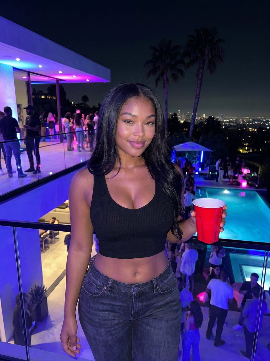 ari tweet media