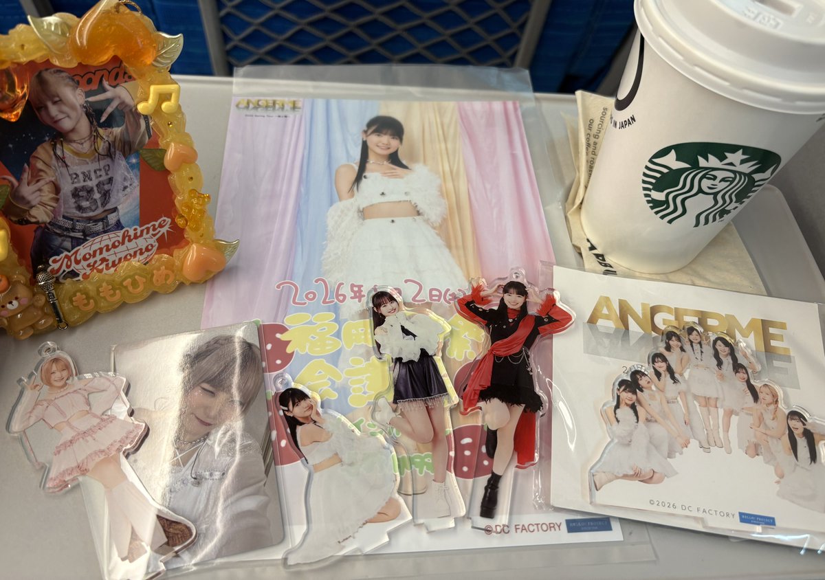 り（な） tweet media