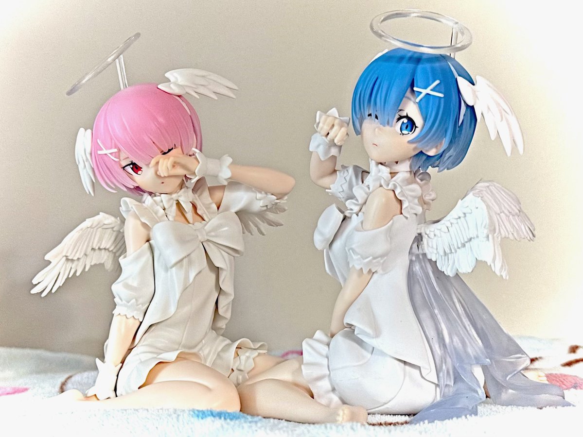 KT_AM1125's tweet image. 5月3日（日）☁️☁️☔️
おはようございます🙂

Re:ゼロから始める異世界生活 
-Relax time-ラム Sweet Angel ver.
-Relax time-レム Sweet Angel ver.

#リゼロ #レム #ラム 
#フィギュア倶楽部 
#フィギュア愛でる部 
#おはようポスト