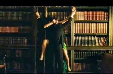 mehrwortwert's tweet image. Wie grenzenlos schön das #Bibliotheksleben ist mit #Liebe vor und zu #Büchern. 
flaneurgedichte.blogspot.com/2026/05/biblio…