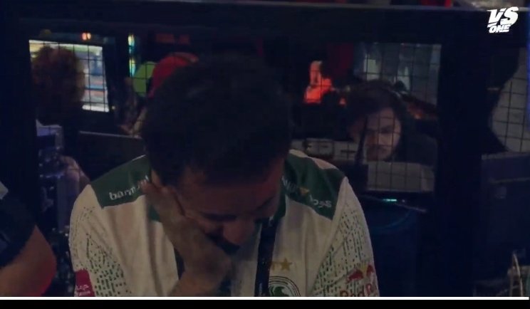 chevesyconsolas's tweet photo. Lloralo, sientelo, disfrutaloooo es el Abraham!!! Shadow x se corona en #versusone en Brasil y pasa a la copa camello !!! #shadowx https://t.co/vXOnQflf4w