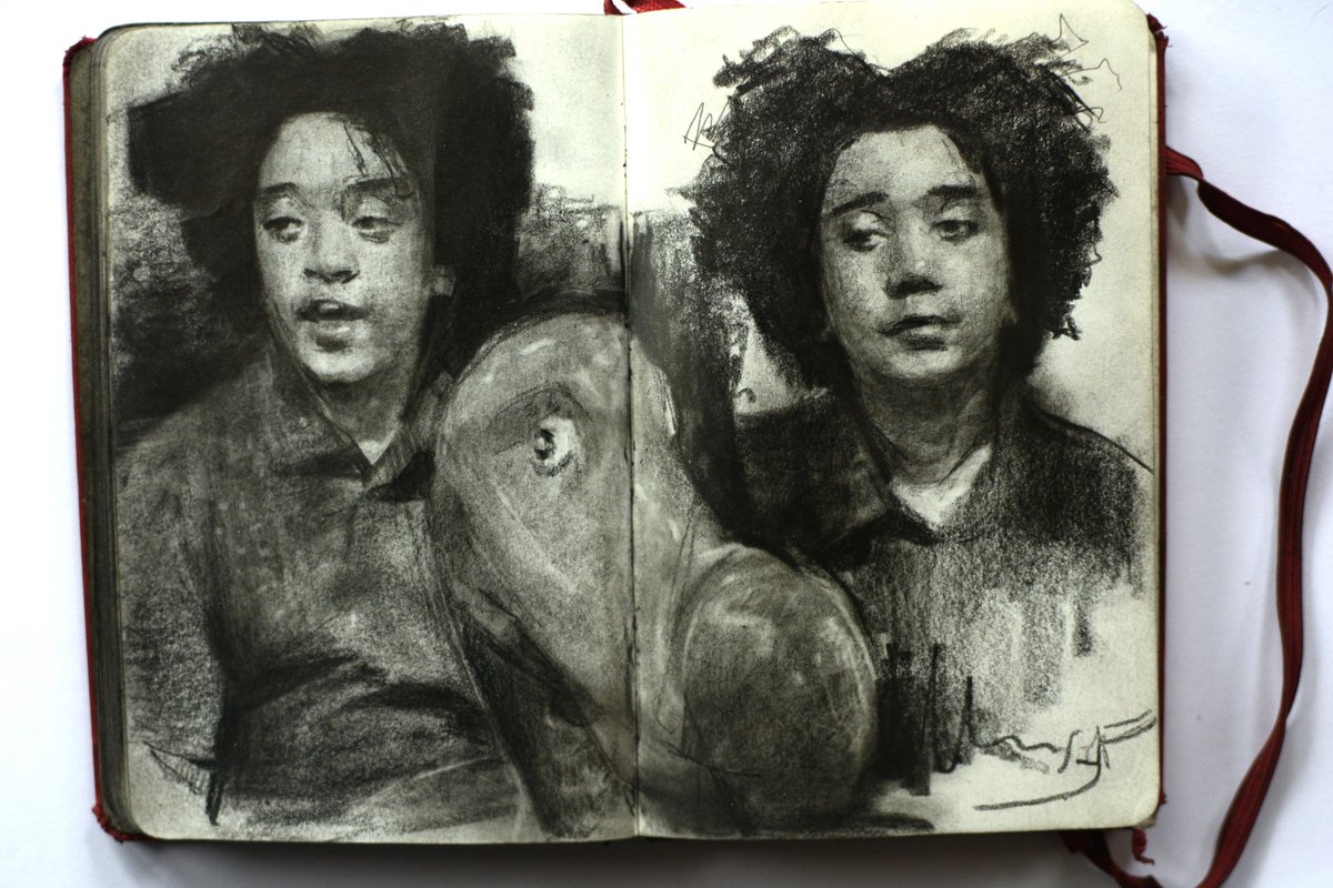 Montoya26Art's tweet image. Red sketchbook volume 2 " Esme en el país de las maravillas"

#sketch_daily #fypageシ゚ #graphitedrawing #sketchbooktour #sketchbook