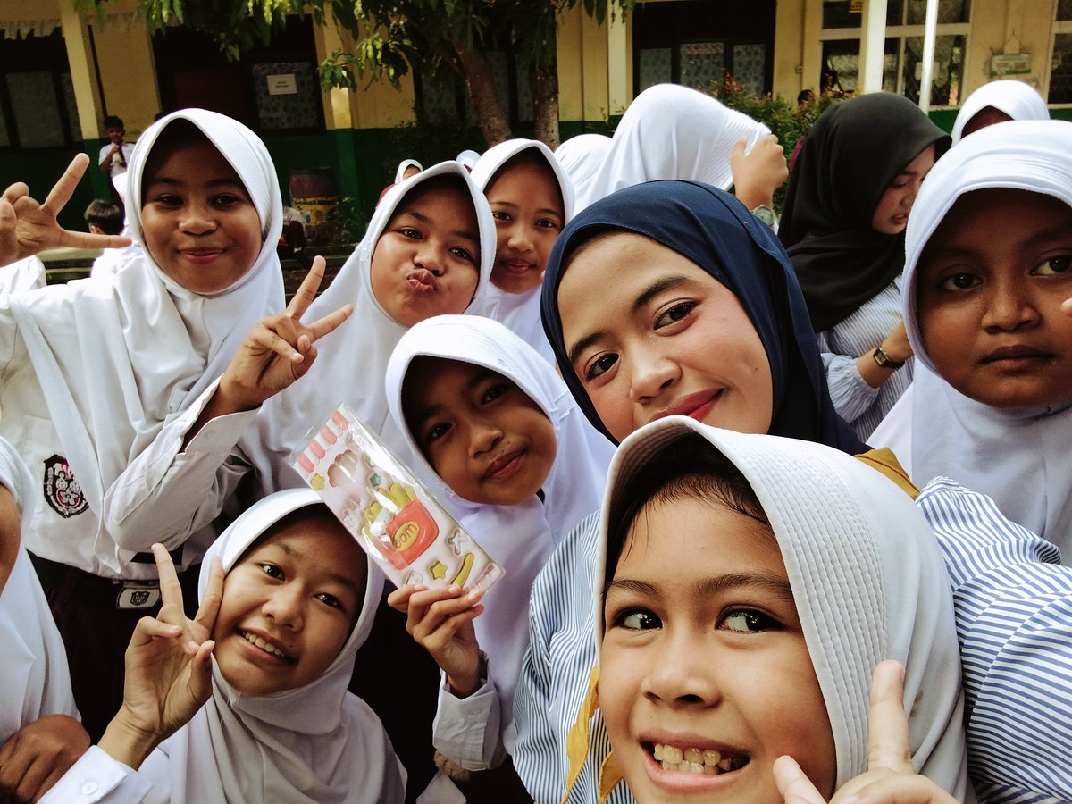 sasa tweet media