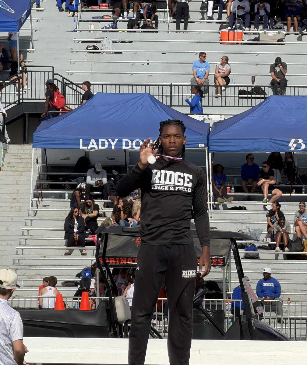 FRHSTrackField's tweet photo. ‼️ STATE QUALIFIER ‼️

Jayden Kennedy placed 2nd in the 100m dash with a time of 10.29! Congratulations Jayden!

#STATEBOUND
#LETSGORIDGE https://t.co/orl5aX0Pmr