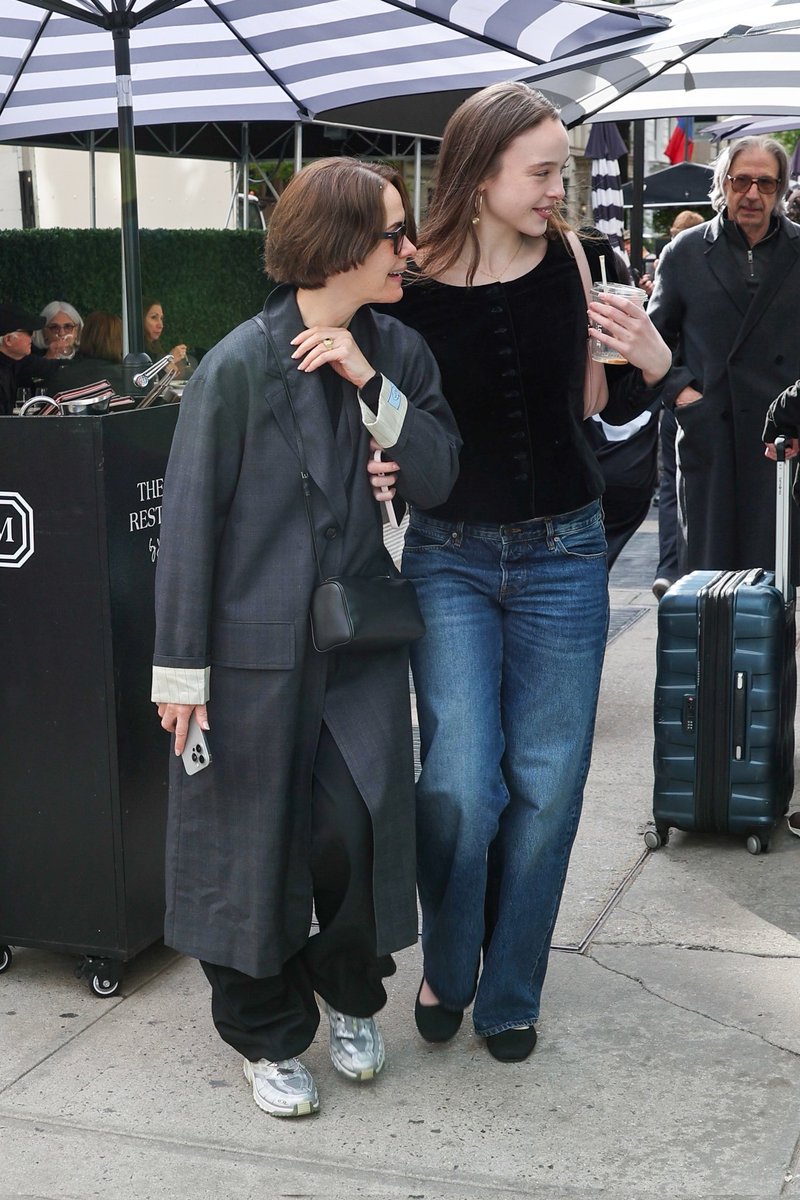 Sarah Paulson Brasil | Mídias tweet media