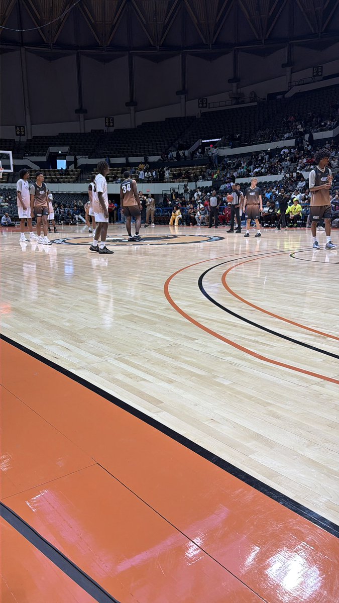 Trut30's tweet photo. Tip off https://t.co/6LkGWy9yU1