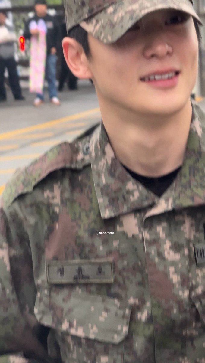 jemapraew's tweet photo. 260503 재현아 고생많았다 😭😭😭😭😭🫶🏻
#재현 #군필복숭아_당도최고
#WelcomeBack_Jaehyun https://t.co/9DBbmzv6yT