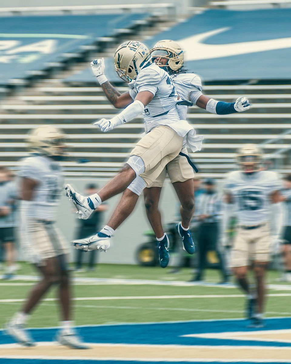 Akron Football tweet media