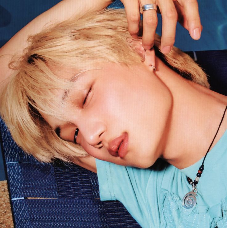 ⋆˚ kar꩜lin ｡⋆ tweet media