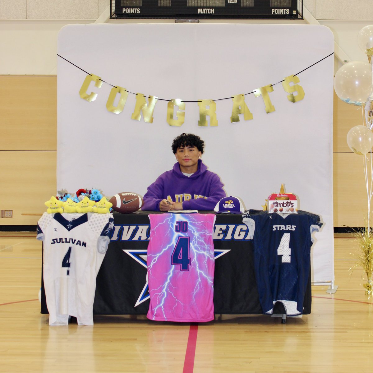 josiahdejesus_'s tweet photo. After an amazing visit and recruiting experience, I’m excited to announce my commitment to Wilfrid Laurier University to continue my academic football career!
#SoarAbove 💜🦅 https://t.co/ujr41KlymY