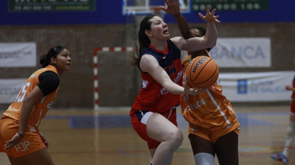 CompeticionFEB's tweet photo. 🏆 MVP #FinalLF2: Brenda Fontana y la conquista de un MVP que ilusiona desde la cautela
▶ Dominó la 🇯1⃣ para el +13 de su @basquetcoruna
📊 22 val ➡️ 14 puntos, 12 rebotes, 1 asistencia, 2 recuperaciones, y 6 faltas rec.
🖐 Jugadoras destacadas ⬇
https://t.co/sjn3yN6nmN https://t.co/69x0RPMTtg