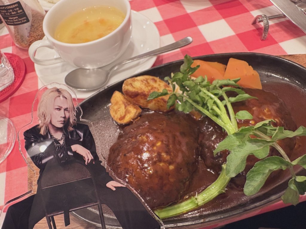 ノコぴ tweet media