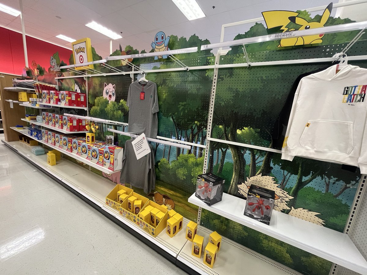 Oldhandsnewpack's tweet image. Guess I should’ve come here earlier 😂 - Pokemon X Target looks like a big success - this one was wiped #pokemon #target #tcg #collab #tradingcards