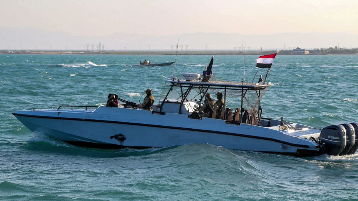 axadletm's tweet image. #WORLD - Yemen Coast Guard Says Oil Tanker Hijacked Off Yemen, Diverted Toward Somalia 
axadletimes.com/ax-world/yemen…