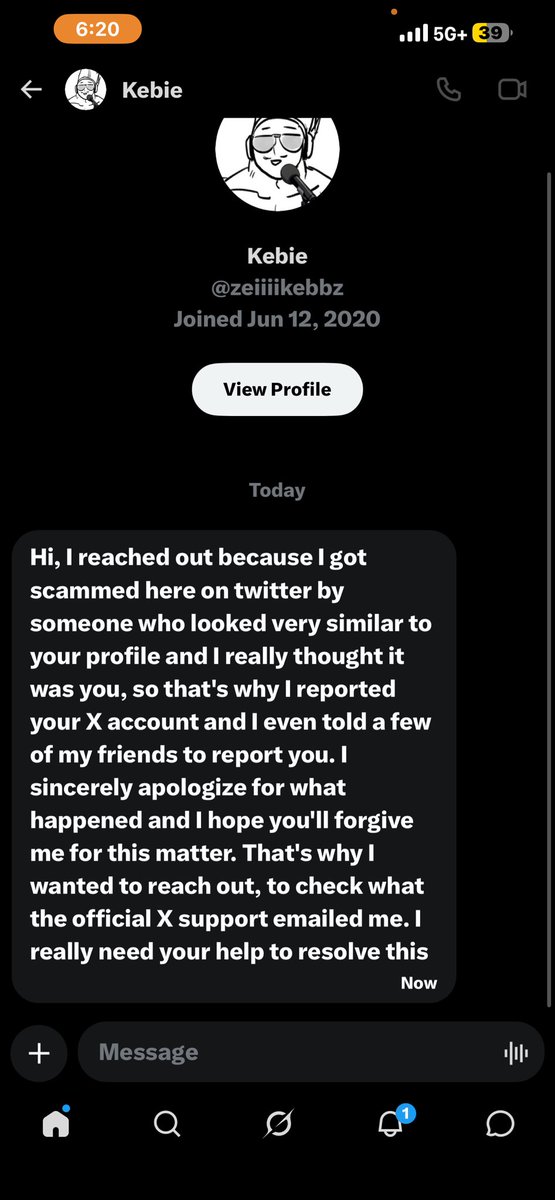 BobbalynArts's tweet photo. Hey I’m I want to let #everyone know that this person might gotten hacked I’ve never talked to them and forgot I followed them so please be careful I don’t know who this person is and confused of the message saying I “scammed” them? https://t.co/3pfOJCjz0K