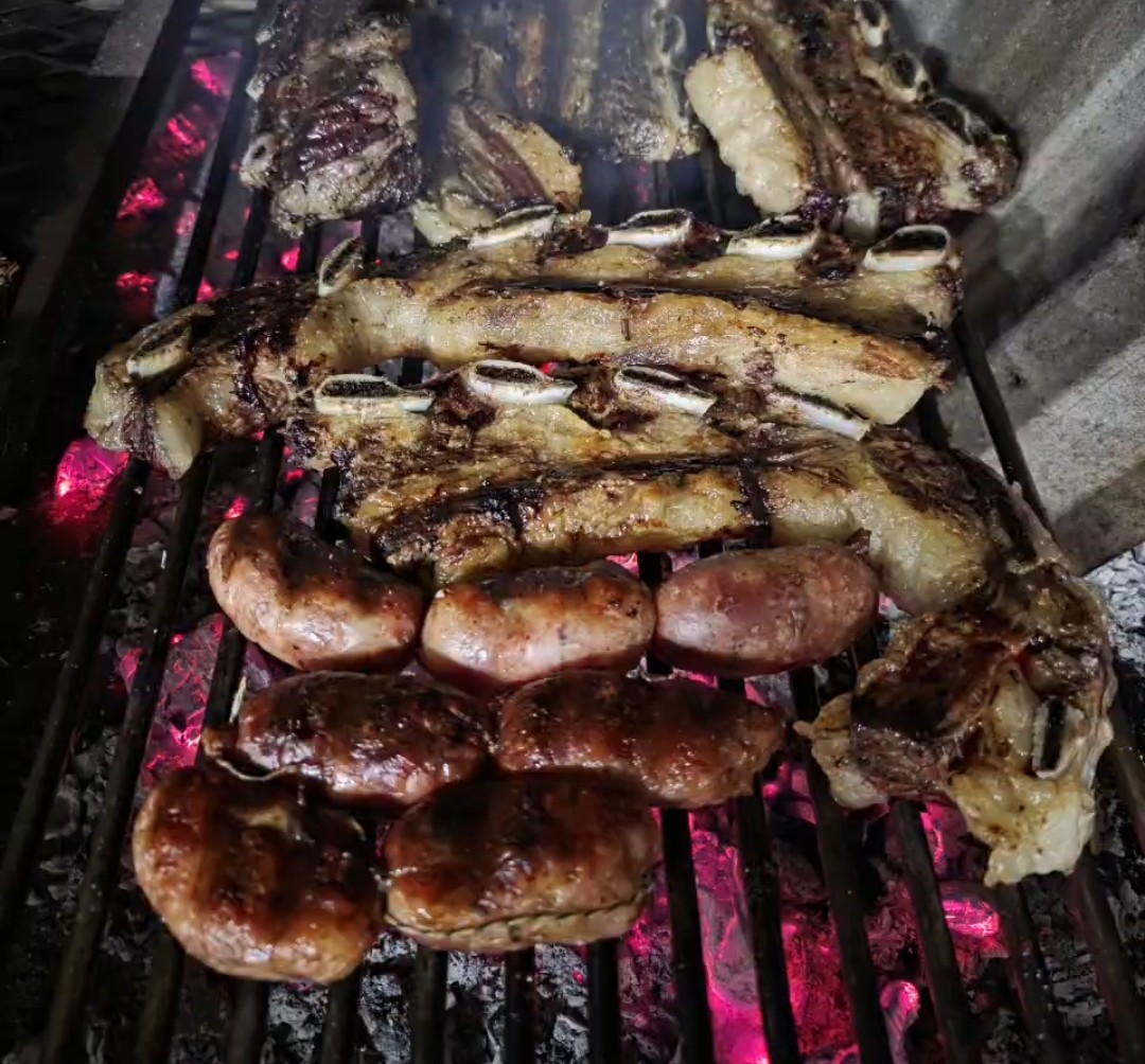 Se cena temprano.... 🍖 🥩 🥓