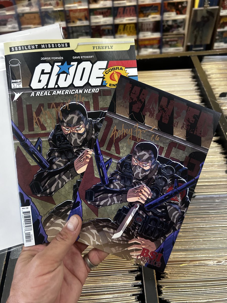 KidDestructo1's tweet photo. Free Comicbook Day was a success!!!
#fcmd #freecomicbookday https://t.co/Ibjgmf3jeH