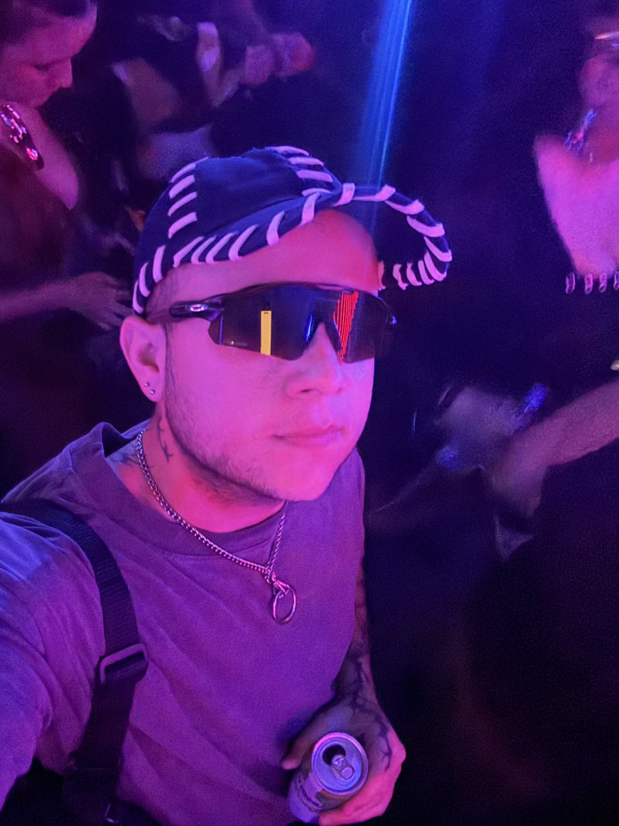 De novo? Dei parabéns ontem