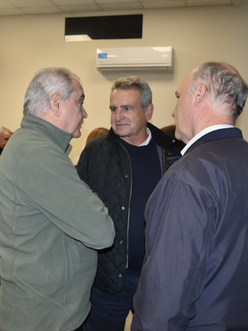 RossiAgustinOk's tweet photo. Tenemos la tarea de reconstruir un peronismo que vuelva a ser el depositario de los mejores sueños de nuestro pueblo.

En Mendoza, junto a compañeros y compañeras del Foro Nuevo Cuyo, compartimos un gran encuentro en el que dialogamos sobre las estrategias para la reconstrucción de la Patria 🇦🇷