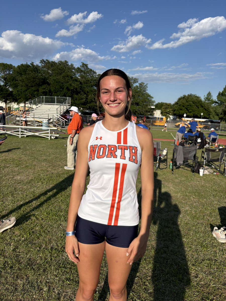jrichardsNORTH's tweet photo. State bound for Brynna in pole vault!!!!! PR day ~ 11’ https://t.co/zA9tQFNXEi
