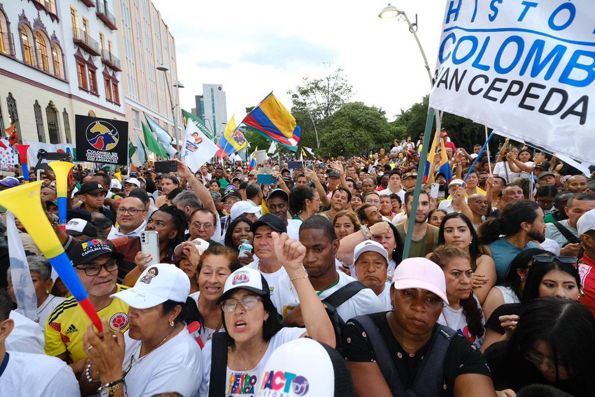 Pacto Histórico Colombia tweet media