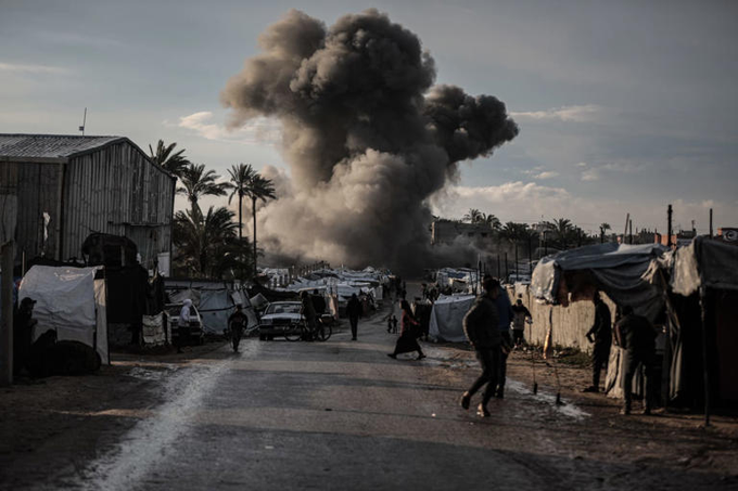 GETAnalysis's tweet image. adblog.ca: As #Israel goes about #killing people, whoever, whenever, wherever, it can give whatever excuse it wants, because who dares question it, God-forbid actually investigate it? 

msn.com/en-ca/news/wor…