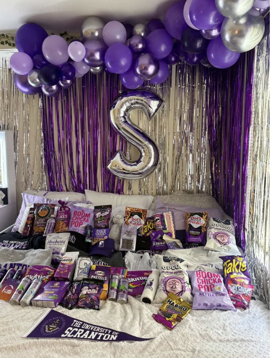 LisaMateoTV's tweet image. DECISION DAY: 
University of Scranton here she comes! Proud of you baby girl 💜 @universityofscranton #nursing #collegebound