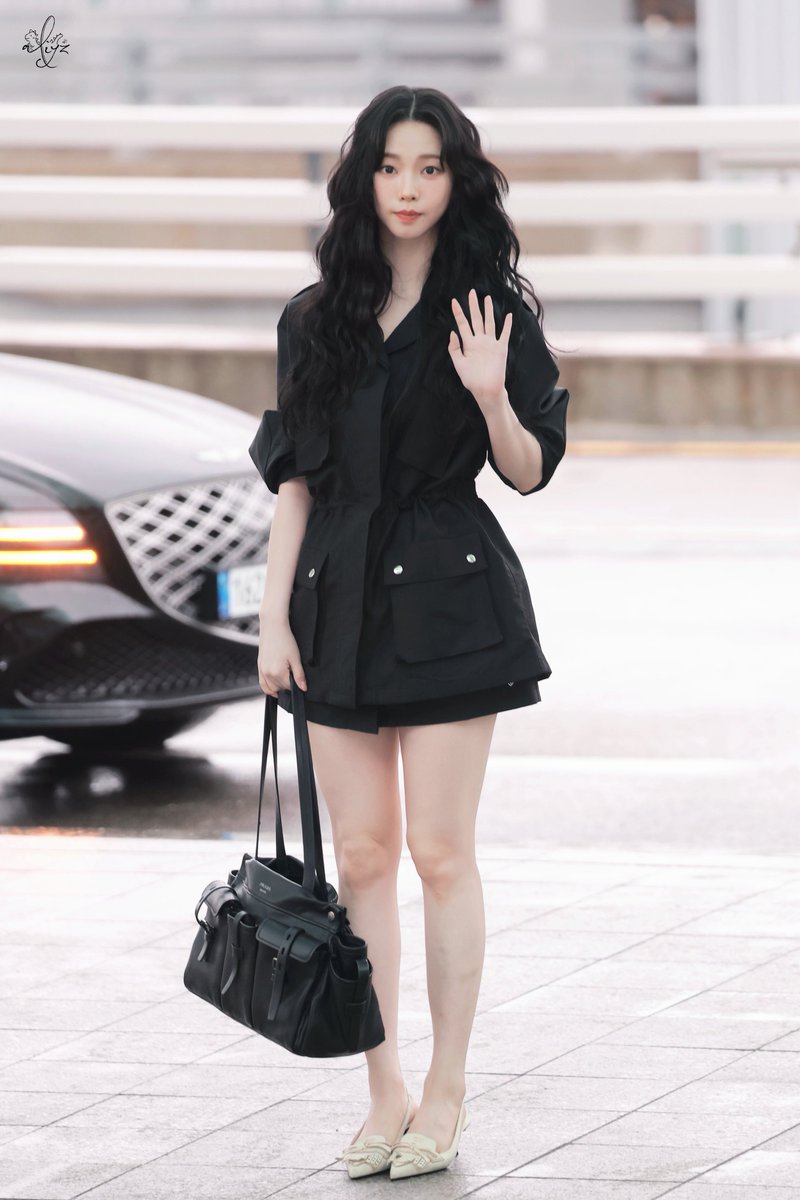 ph_aliyz411's tweet photo. 260503 ICN

#Karina #카리나
#aespa #에스파 https://t.co/QbXbzxobAU