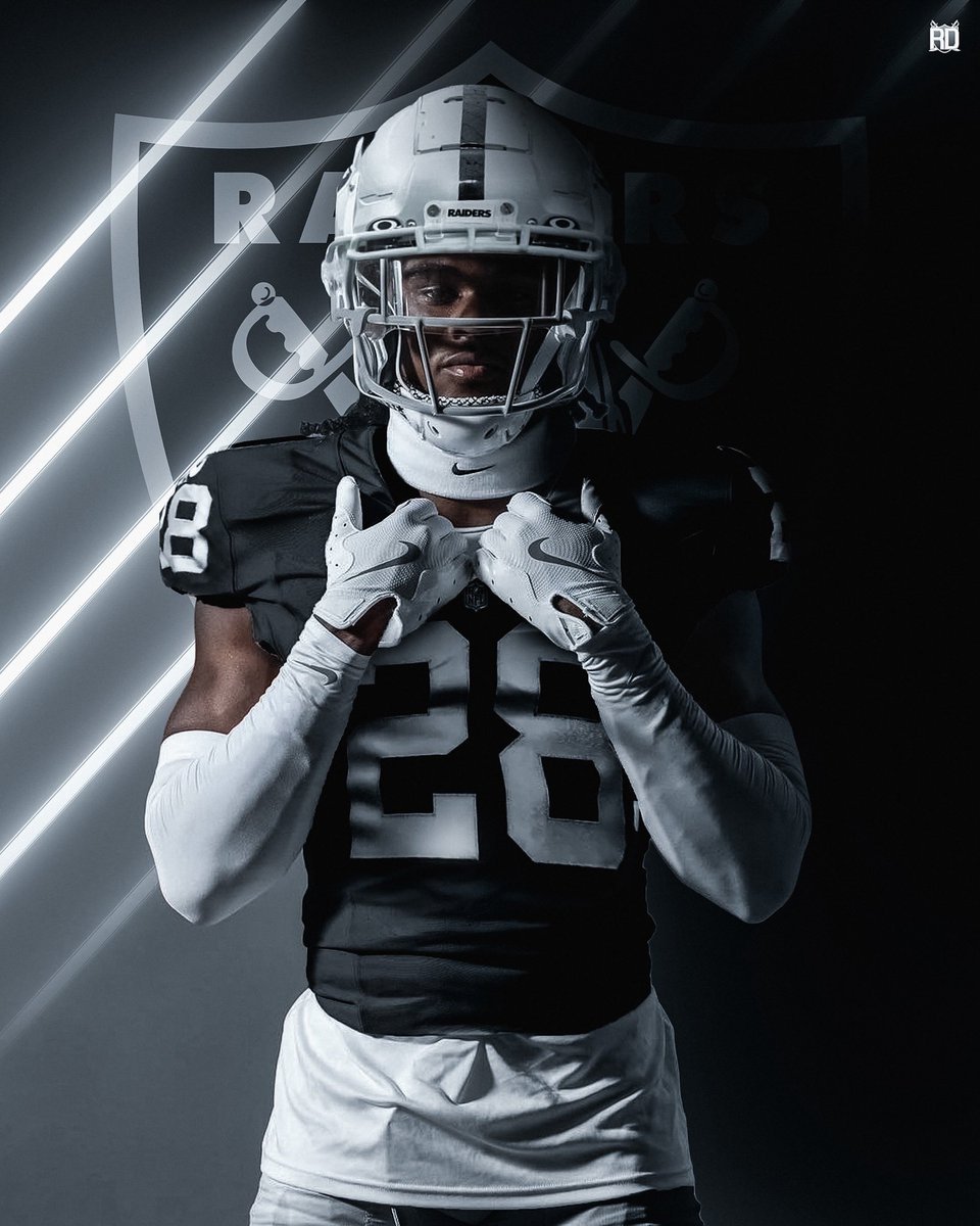 raidersdesigns's tweet photo. @Jermodmccoy ——> Silver and Black 🔥 
Welcome to the Nation #raidernation https://t.co/pBlmrRGJUl