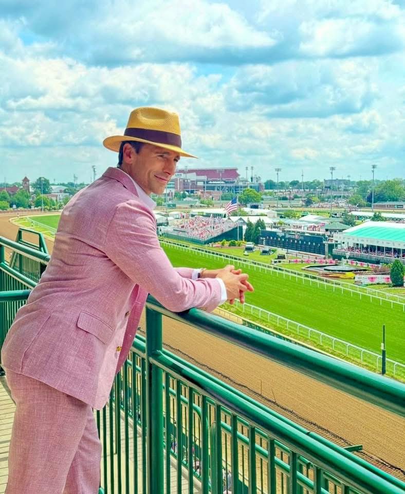 azuresong's tweet photo. Don’t miss “Kentucky Roses” premiere tonight on @hallmarkchannel at 7pm CT! It’s going to be great! 🥰❤️
#Kentuckyroses
#hallmarkchannel
#andrewwalker https://t.co/sAGncwQwNW