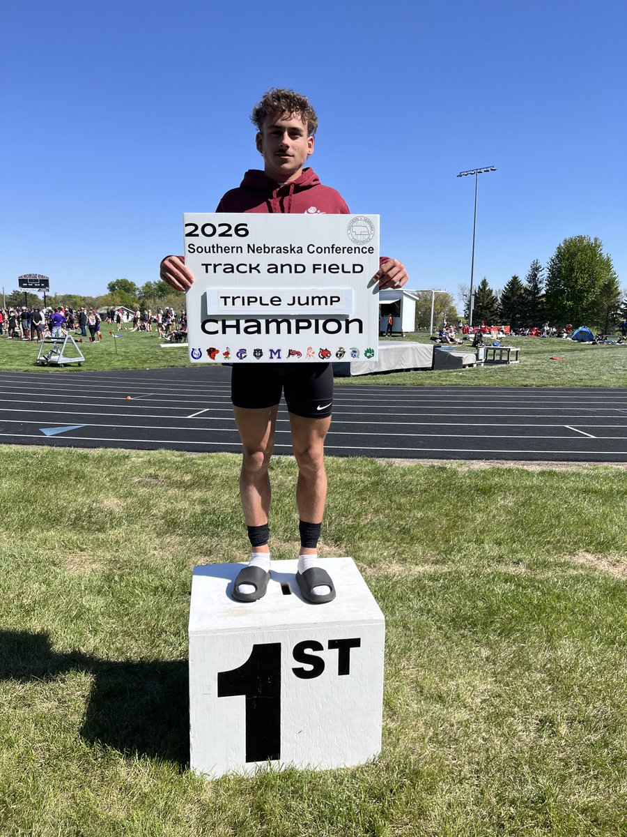 JeffsHighSchool's tweet photo. SNC Conference Champions:
Jerik Mans Long Jump
Nic Smith Triple Jump
Autumn L'Ecuyer Shot PutΒ
Autumn L'Ecuyer DiscusΒ
Boys Finished 4th with 56
Girls Finished 8th with 38
#jeffpride https://t.co/4ZVkN6xp6T