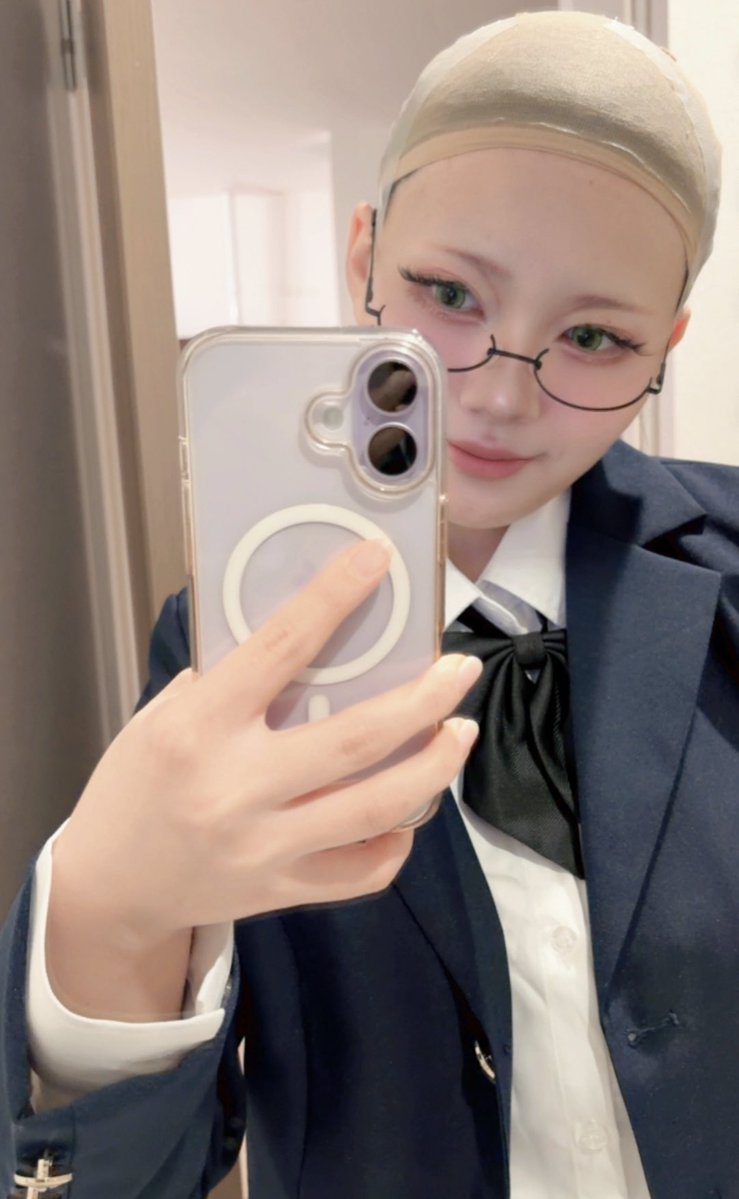 初谷 tweet media