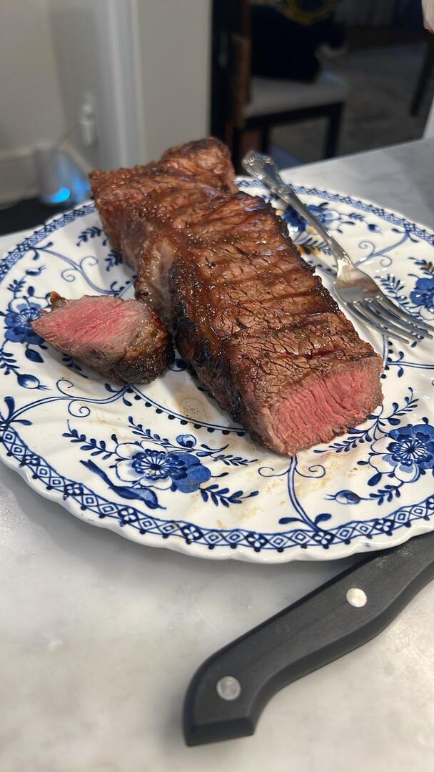 homevsfastfood's tweet image. [homemade] strip on a grill over an open fire
#homemade #grillmaster #openfirecooking #smokyflavors #backyardfeast #homecooking #food #recipes #foodpic #foodie #foodlover #cooking #hungry #goodfood #homecookingvsfastfood