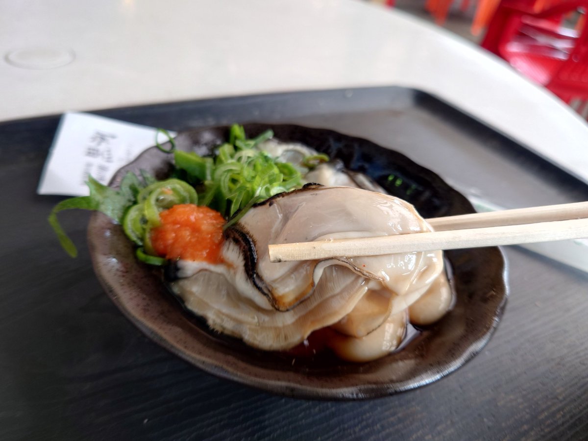 minoham's tweet photo. 時期も終盤だけど牡蠣が食べたい、んで休日早朝の鳥羽、海穏やか牡蠣旨し♪ https://t.co/Elp6DIaGHC