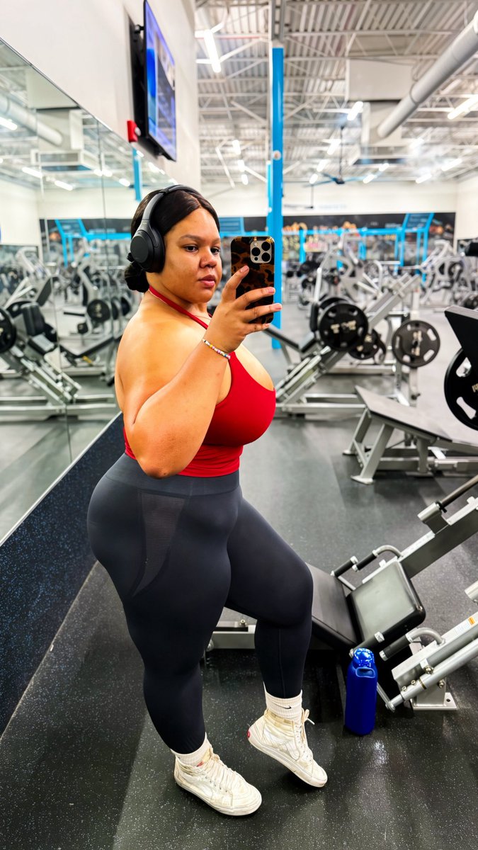 aliveonmonday's tweet photo. Finally made it back into the 260s 🥹🙌🏽 https://t.co/rRzxuWcwlq