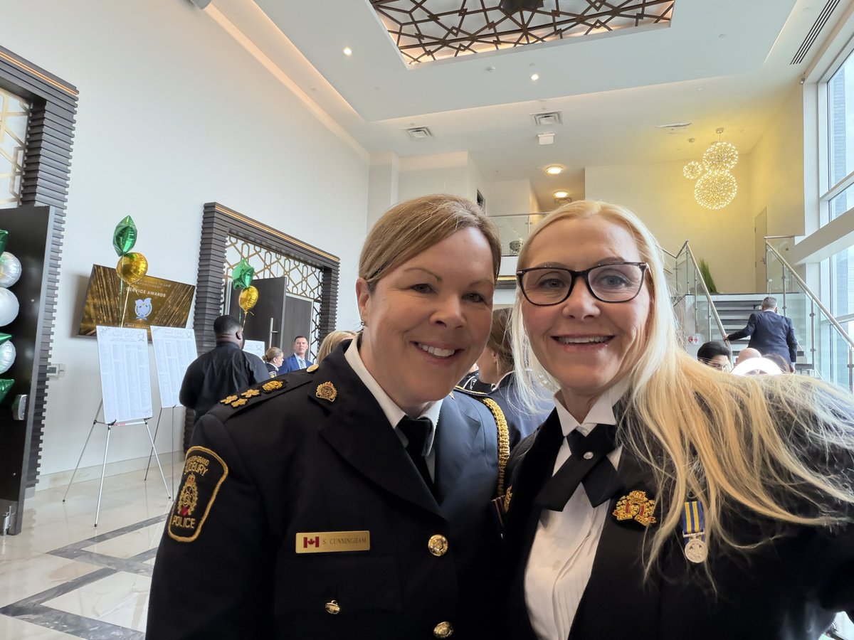 ShelleyPRP1997's tweet photo. Grateful to attend the OWLE gala last night. An incredible evening surrounded by strong, inspiring women leading across policing.
Great to reconnect with colleagues from the Leading Women program — and to see this event continue to grow every year. #OWLE https://t.co/aIxYSI1xai