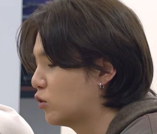 민 tweet media