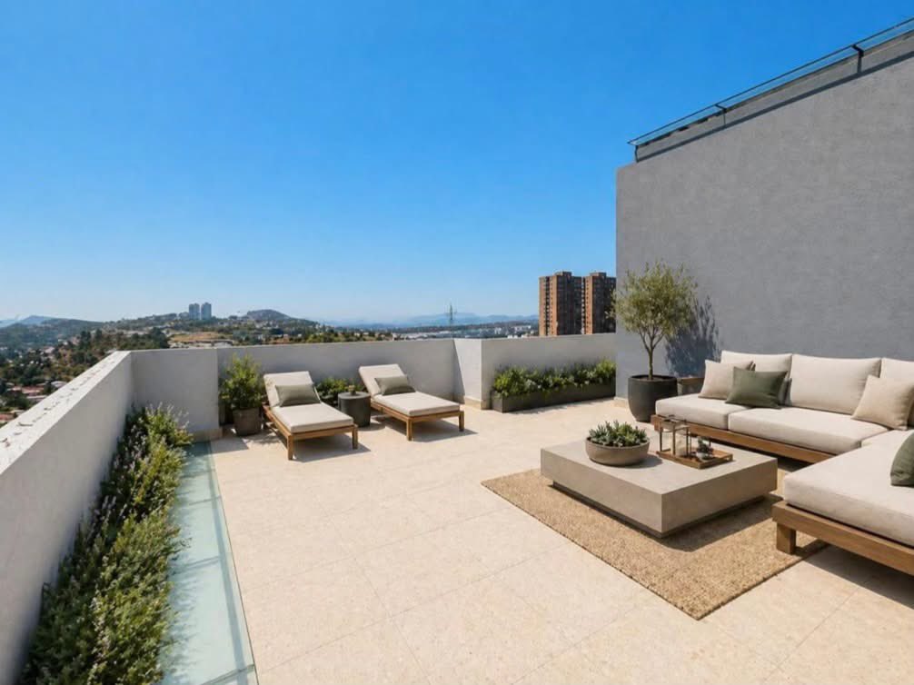 LAinMobiliaria9's tweet image. #VENTA #CASA #Moncayo #ZonaEsmeralda #EdoMex 

PRECIO $8,399,000.00 Mxn. 🤩

📐 Terreno: 150 m²
🏗️ Construcción: 310 m² 
3 Niveles + Roof Garden

Distribución:
- 3 Recámaras 🛌 con Vestidores 👗 y Baños Completos 🚿
- 2 Baños de Visitas 🚽
- Sala 🛋️ – Comedor 🍽️ con Balcón 🌅
-