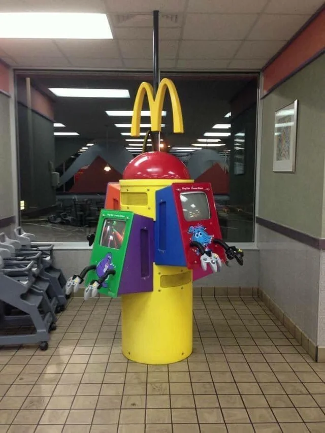 90sMemoryUnlock's tweet image. We had no idea how good we truly had it. #nostalgia #90skid #throwback #McDonalds