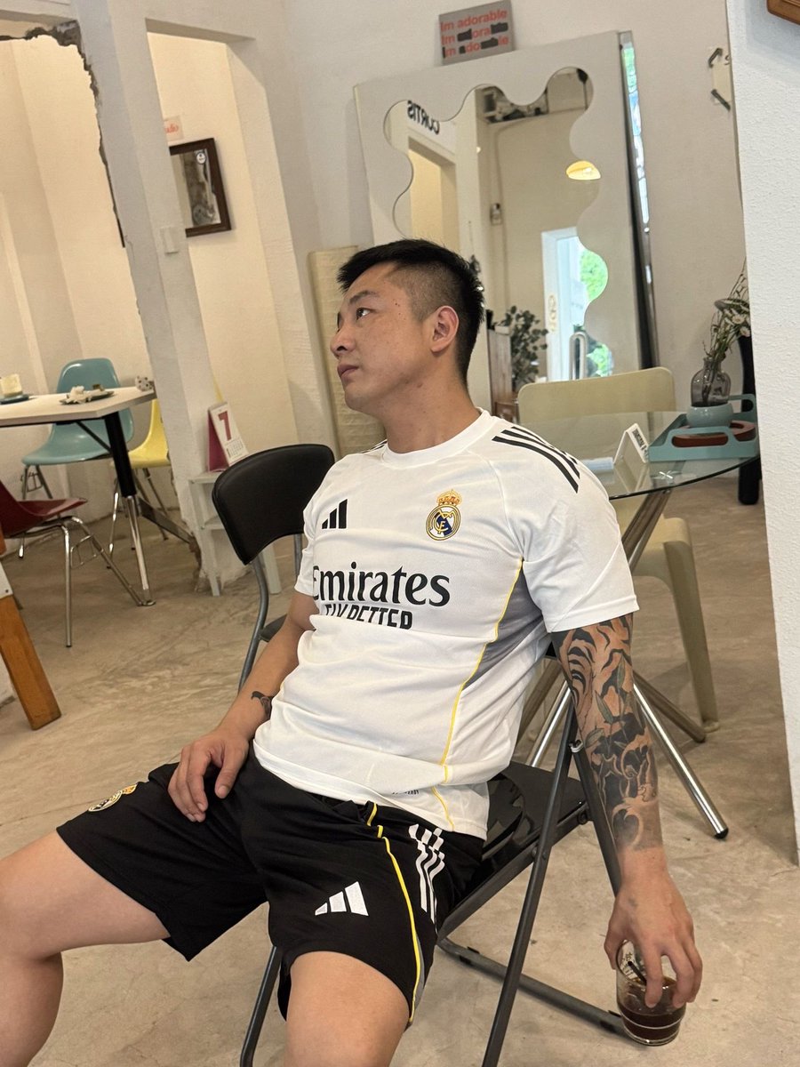 直男皇帝 tweet media
