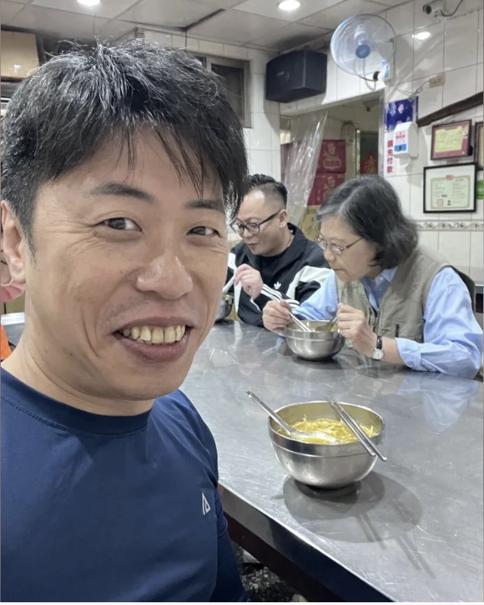 唐浩說-世界的十字路口 tweet media