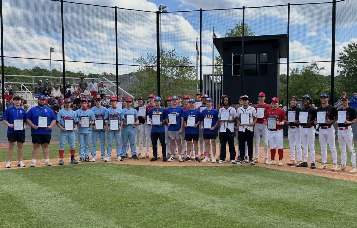 KarnsBaseball's tweet photo. District 3 AAAA Awards Ceremony! #DamStrong https://t.co/ie4sjAkoBD