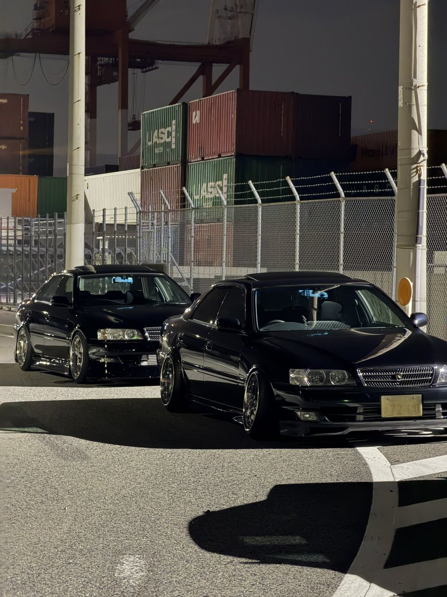 aiki_o2's tweet photo. ドリドレ走ってる車も楽しみやけどギャラリー駐車場も割と楽しみ https://t.co/phbnKfhJIX