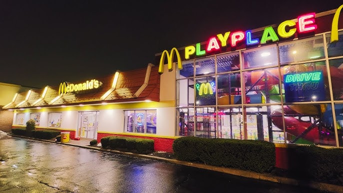 90sMemoryUnlock's tweet image. We had no idea how good we truly had it. #nostalgia #90skid #throwback #McDonalds