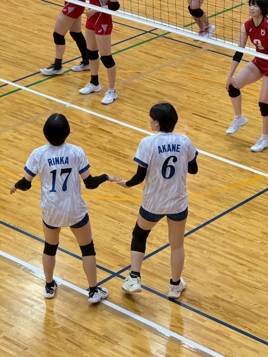 tezubare's tweet photo. 5月2日（土）
春季リーグ
VS龍谷大学
【1-3】
19-25
25-20
14-25
13-25
本日は悔しい結果となりましたが、試合で出た課題としっかり向き合い、明日の試合に向けてチーム一丸となって頑張ります️🔥💪
応援ありがとうございました！ https://t.co/fsDM5jssYh