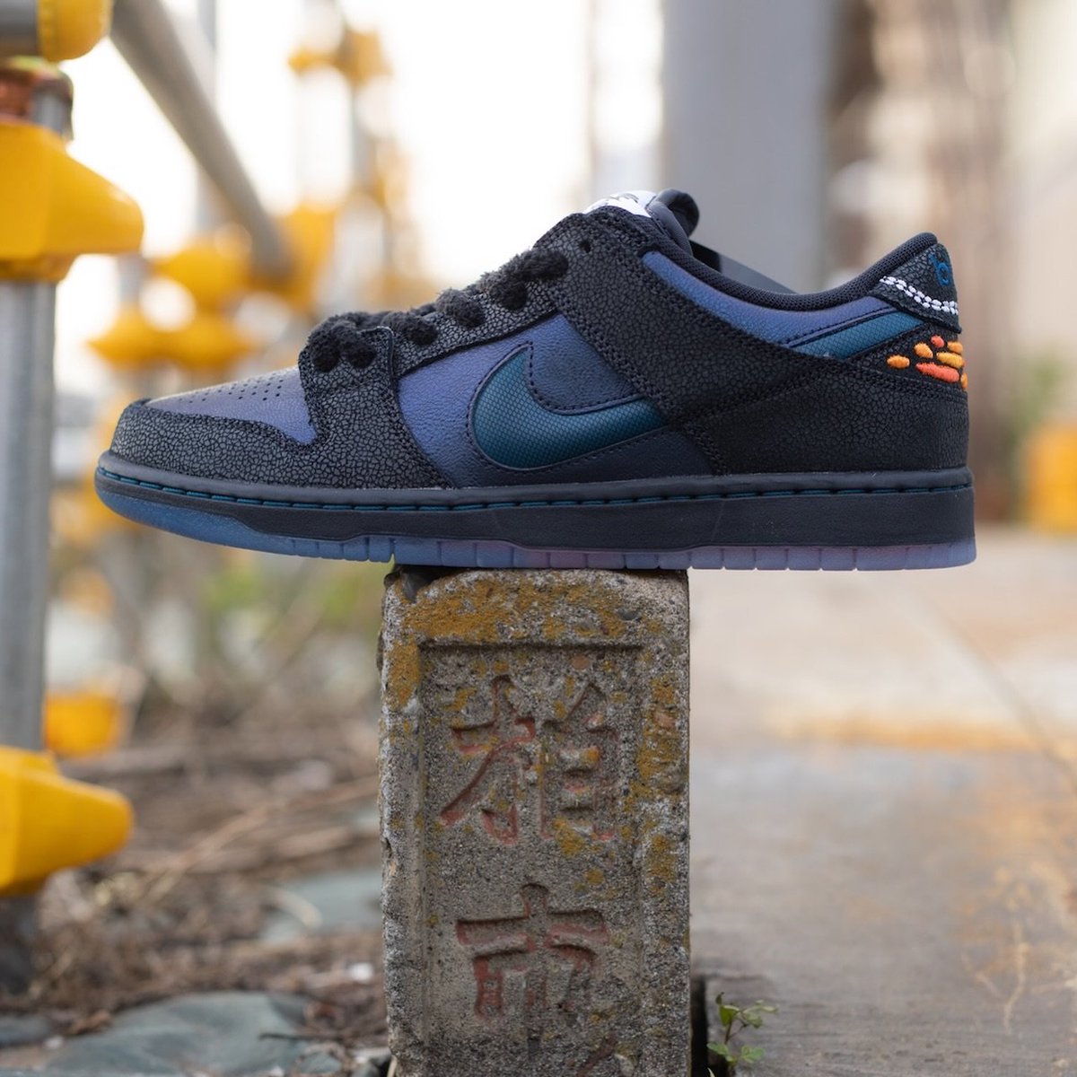 国内 2026年 5/10 発売】 Bluetile Skateshop x NIKE DUNK LOW PRO QS