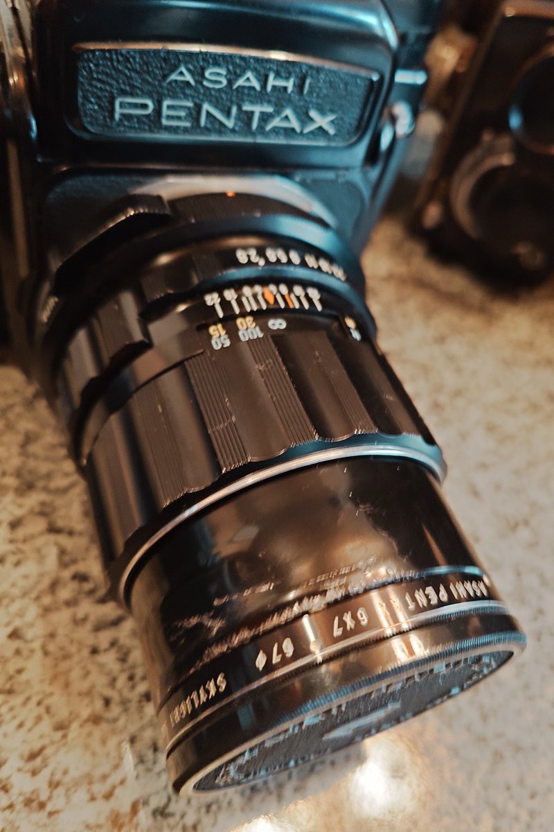 ひしゃげたASAHI PENTAX SMC TAKUMAR67と67レンズ達